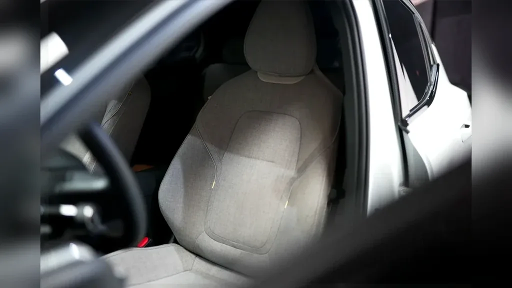 Volvo EX30 - Imagem 10