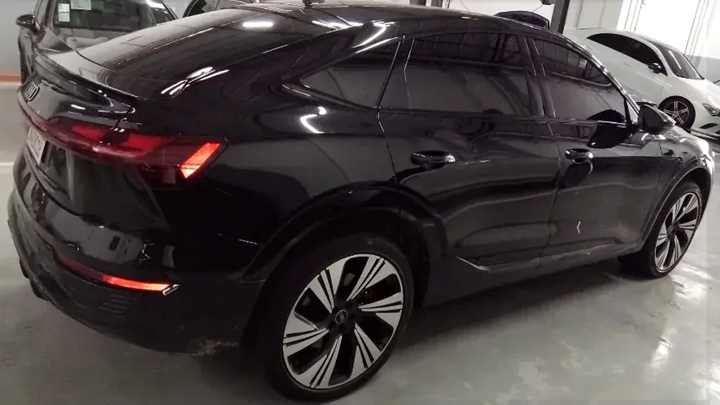 Audi Q8 E-tron - Imagem 13