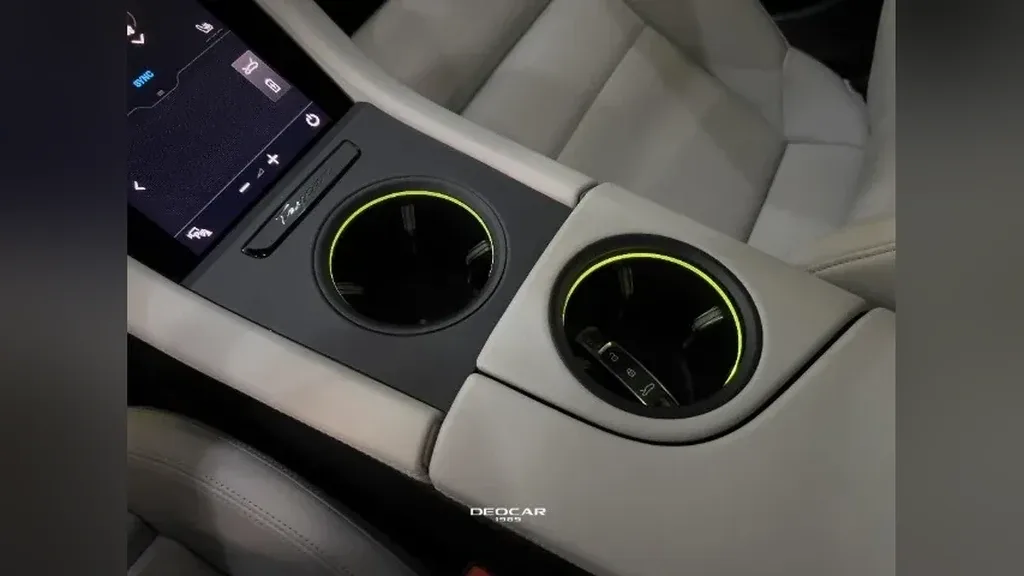 Porsche Taycan - Imagem 13
