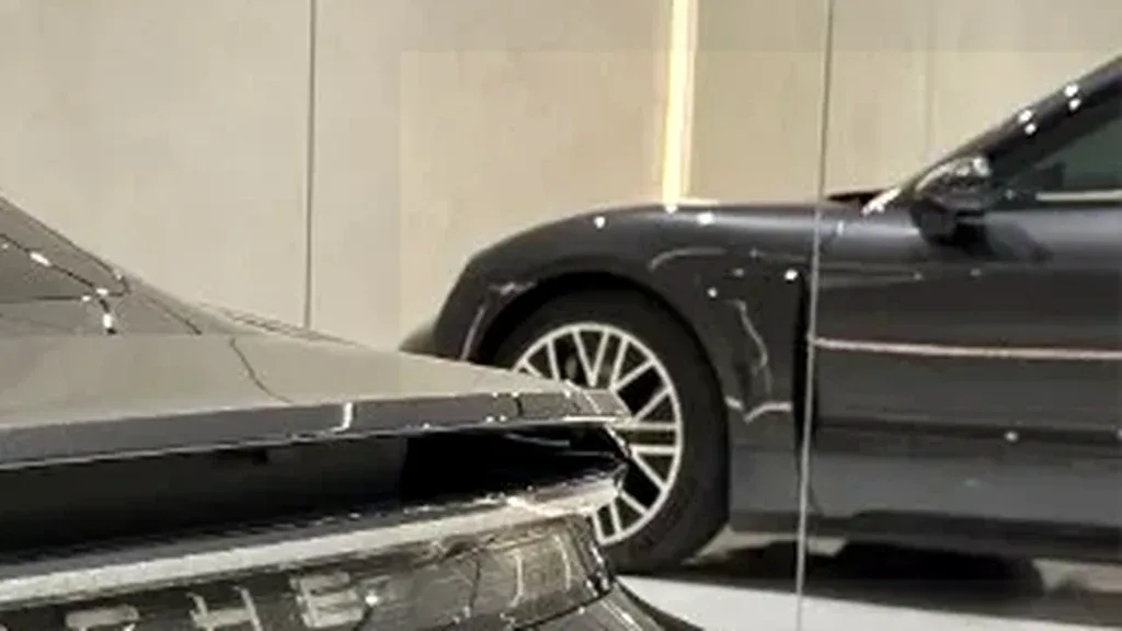 Porsche Taycan - Imagem 18