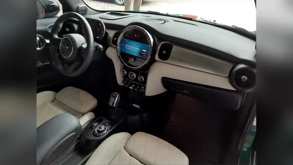Mini Cooper SE - Imagem 13