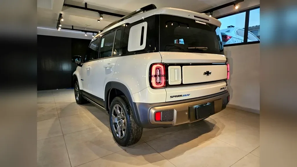 Chevrolet Spark Euv - Imagem 4