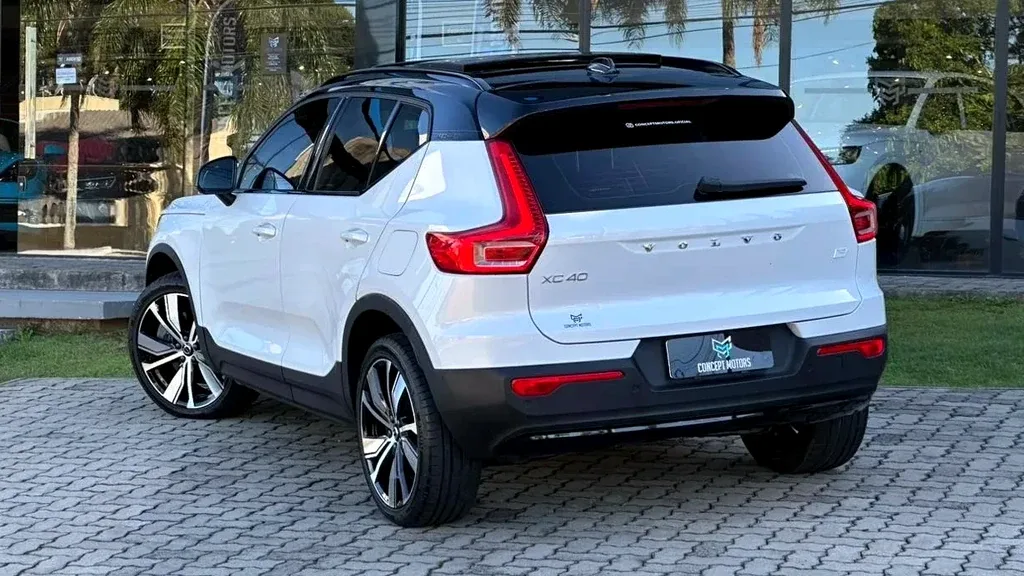 Volvo XC40 Recharge - Imagem 16
