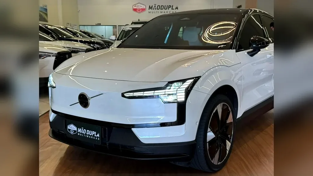Volvo EX30 - Imagem 2