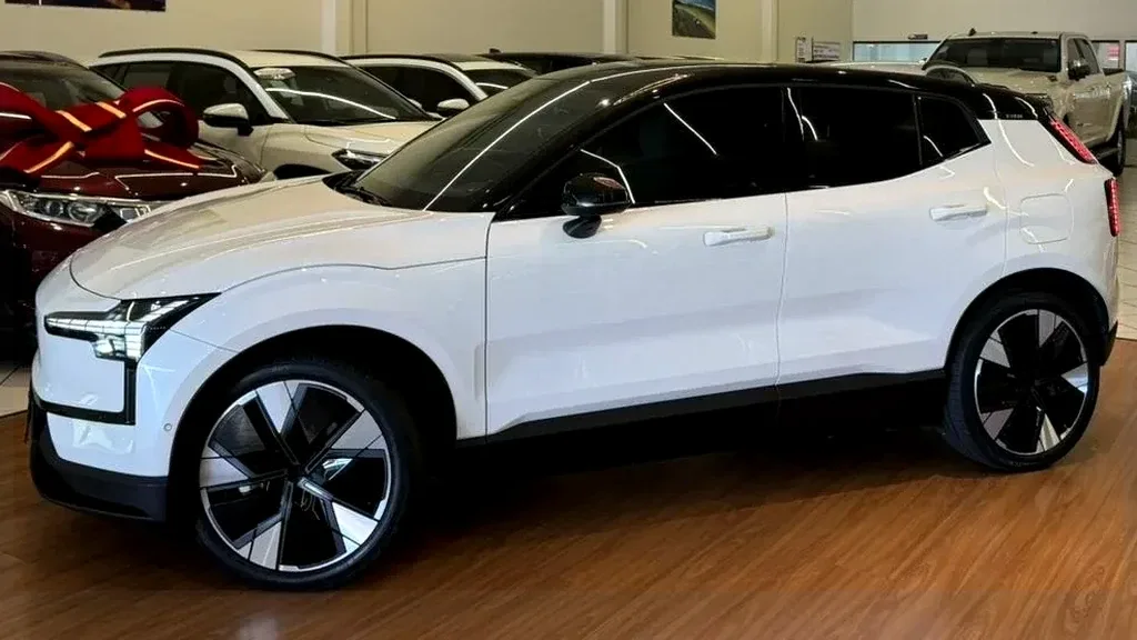 Volvo EX30 - Imagem 4