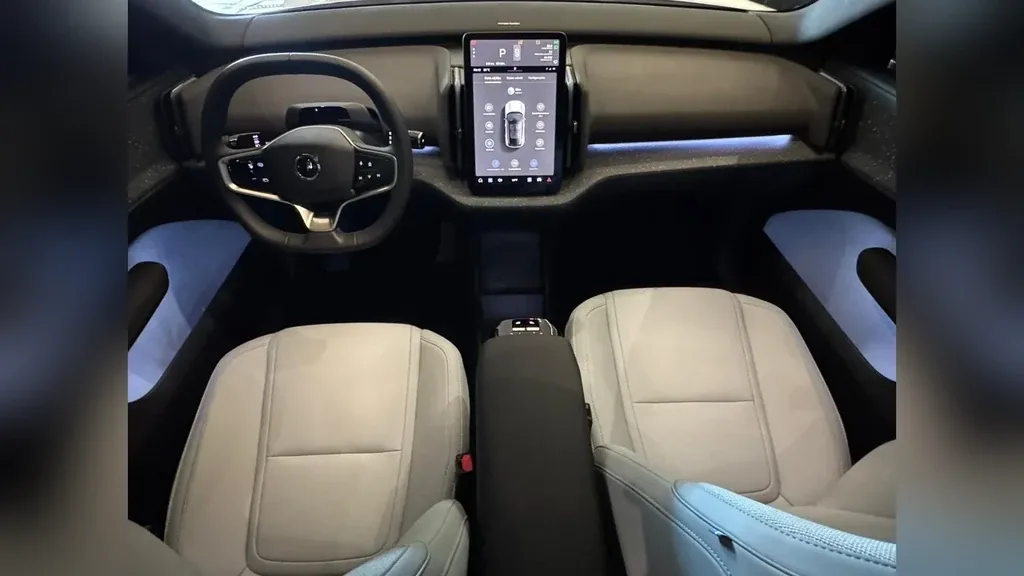Volvo EX30 - Imagem 12