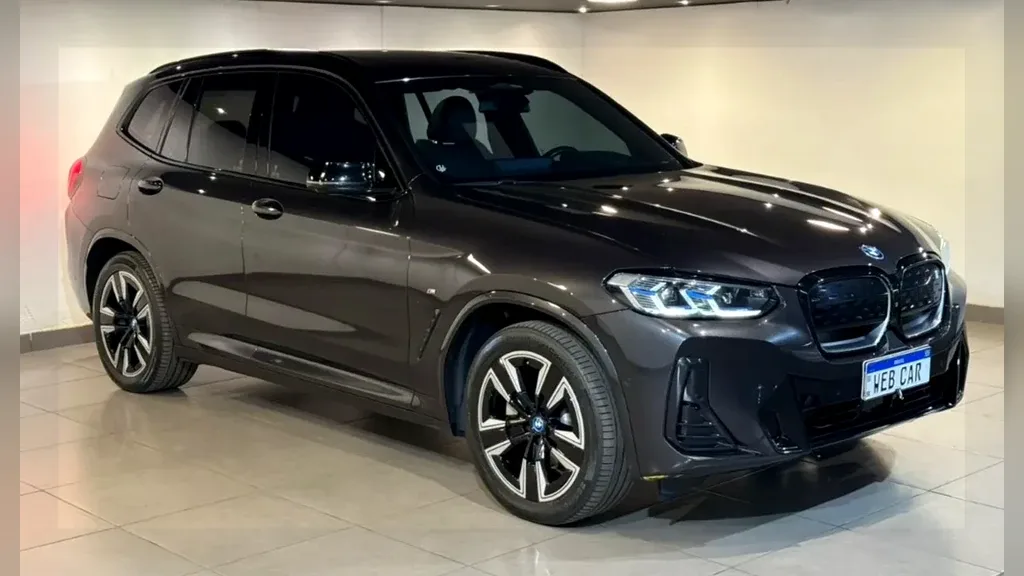 BMW Ix - Imagem 3