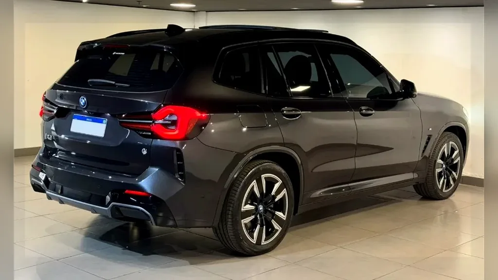 BMW Ix - Imagem 6
