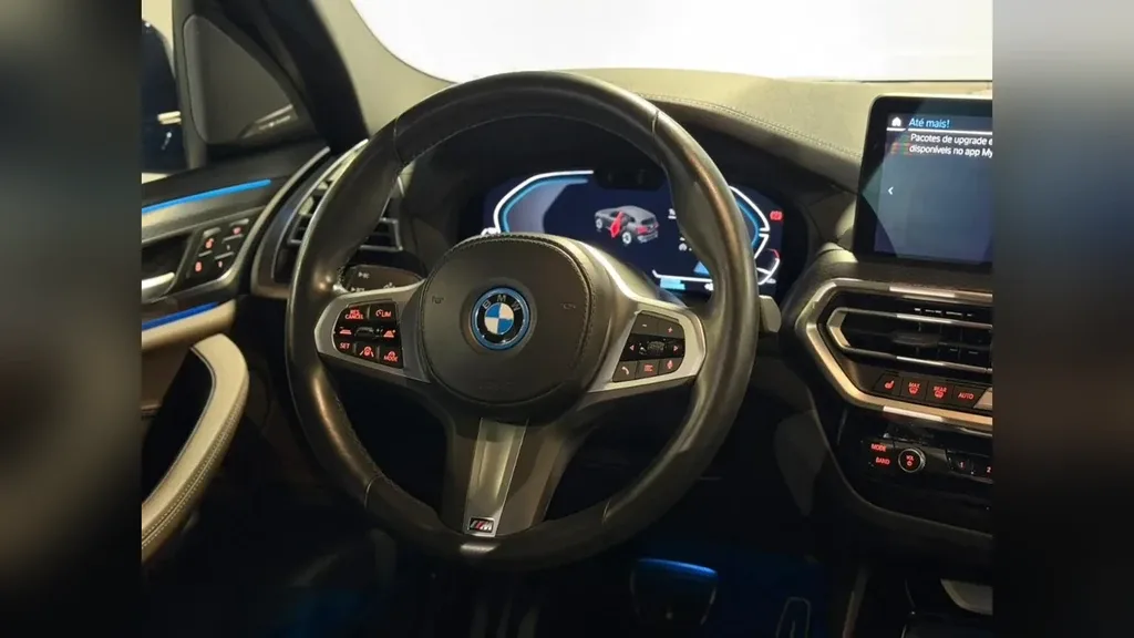 BMW Ix - Imagem 13