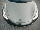 Tesla Model 3 - Miniatura 3