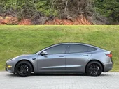 Tesla Model 3 - Miniatura 5