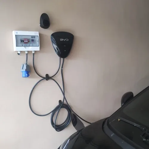 Foto 2 da estação Wallbox BYD