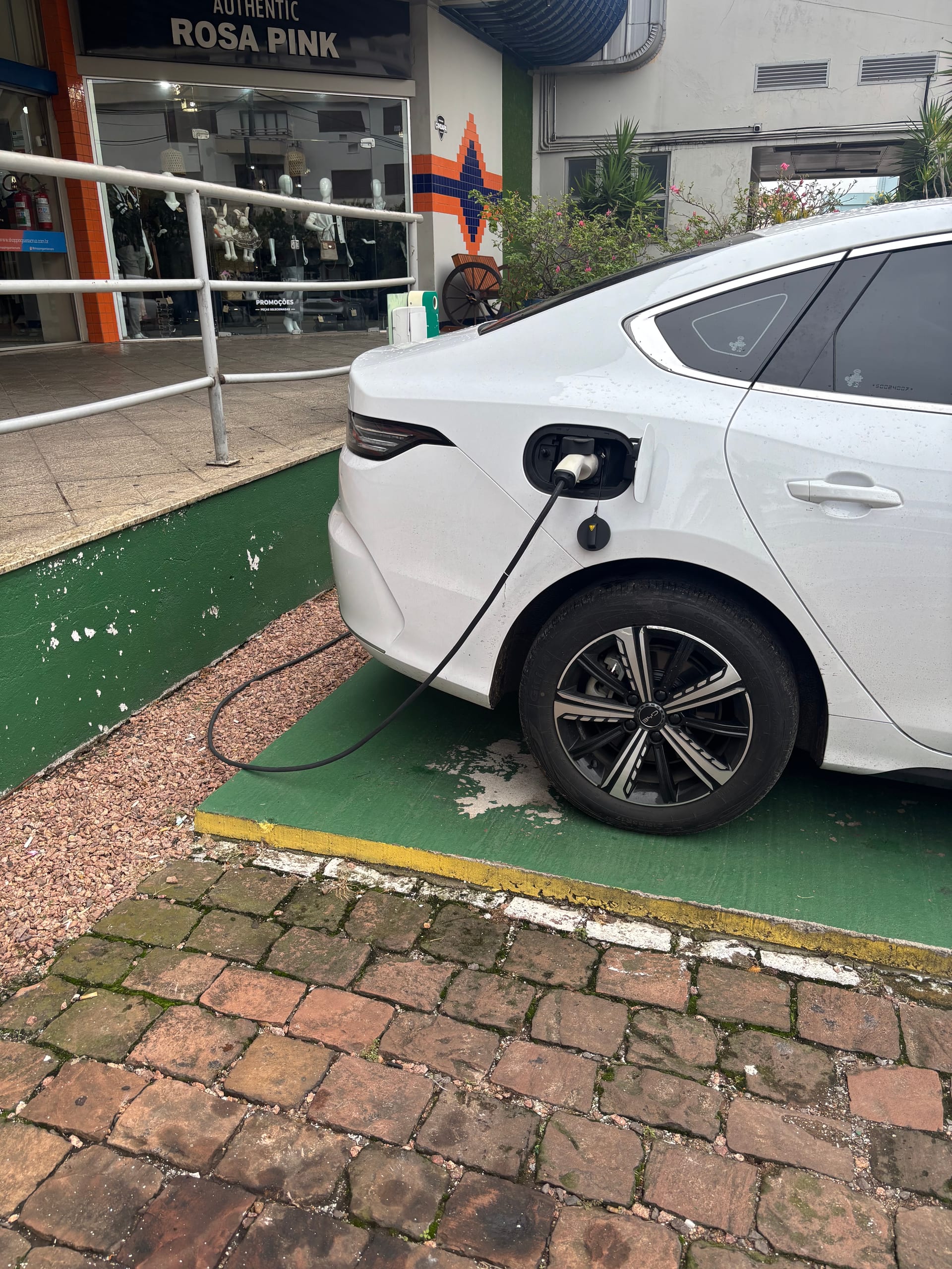 Foto 2 da estação Shopping Santa Cruz